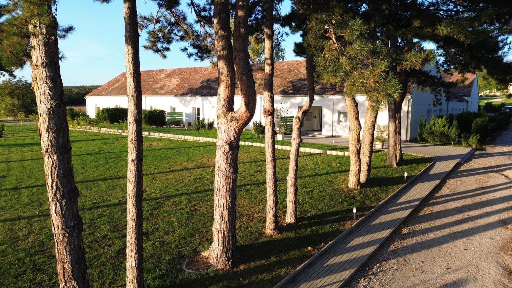 Harol Home & Bike Fertorakos Exterior foto